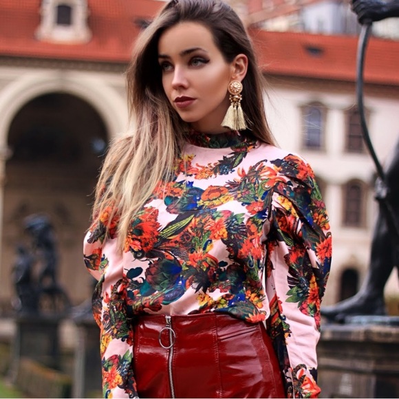 H&M Colorful Floral Blouse - Picture 1 of 11